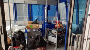 FDS 2024 Pic du midi : Redescente du matériel dans la cabine du téléphérique