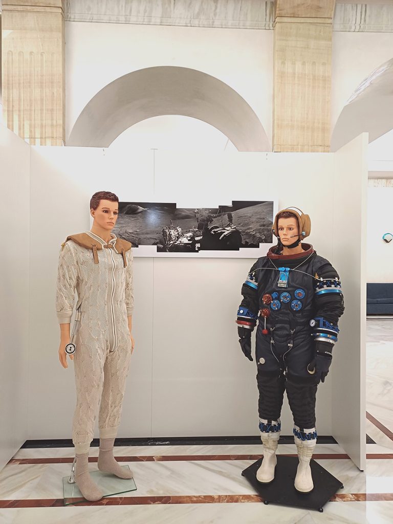Monaco 2024 : Exposition Apollo 15 Combinations astronautes