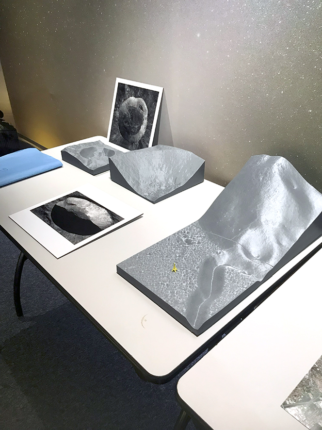 FDS 2024 Pic du midi : La maquette du cratère Giordano Bruno et du site d'Apollo 15